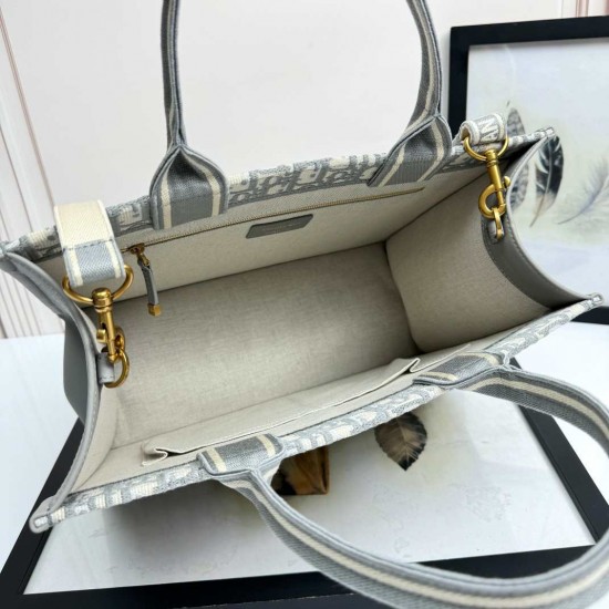 Medium Dior Book Tote