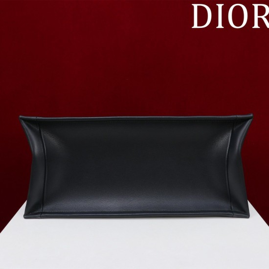 Medium Dior Book Tote