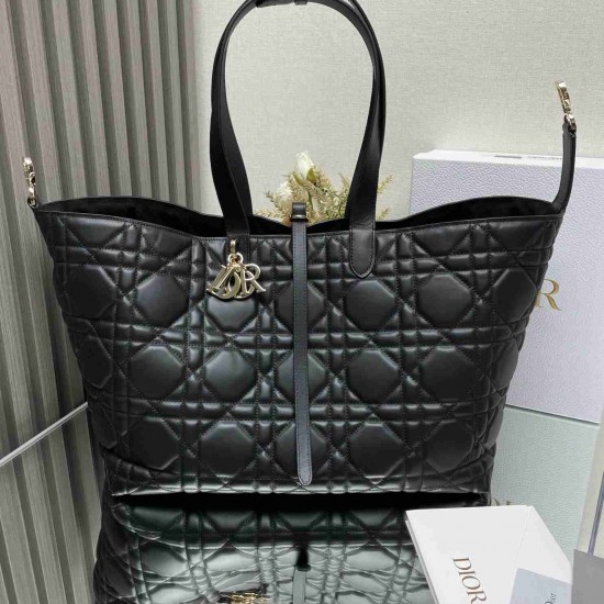 Large Dior Toujours Bag