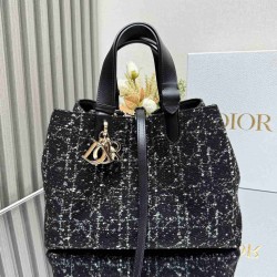 Medium Dior Toujours Bag