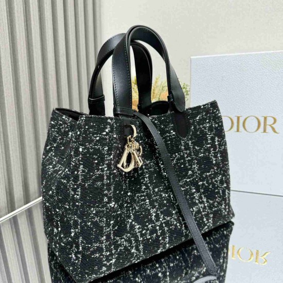 Medium Dior Toujours Bag