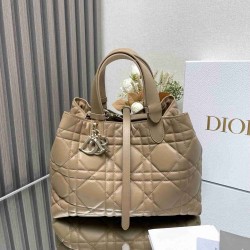 Medium Dior Toujours Bag