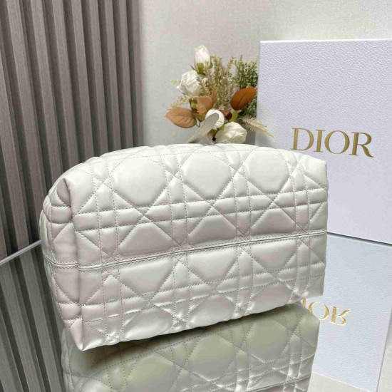 Medium Dior Toujours Bag